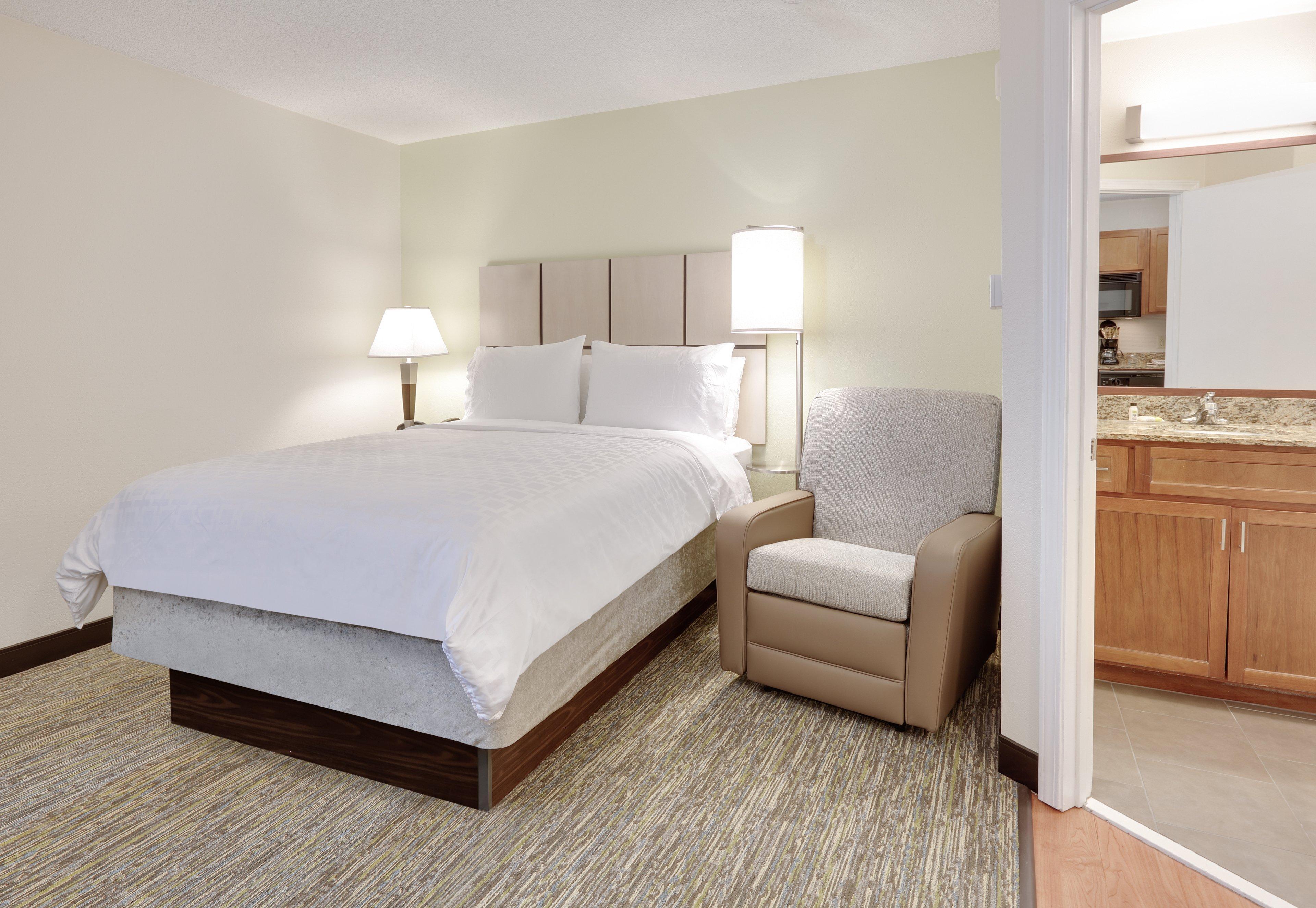 Candlewood Suites Salina By Ihg מראה חיצוני תמונה