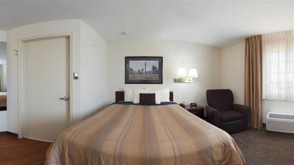 Candlewood Suites Salina By Ihg מראה חיצוני תמונה